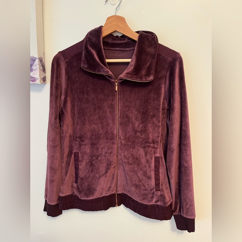 Escada Sport Velvet Sweatsuit jacket and pant- Medium PTP 20inch